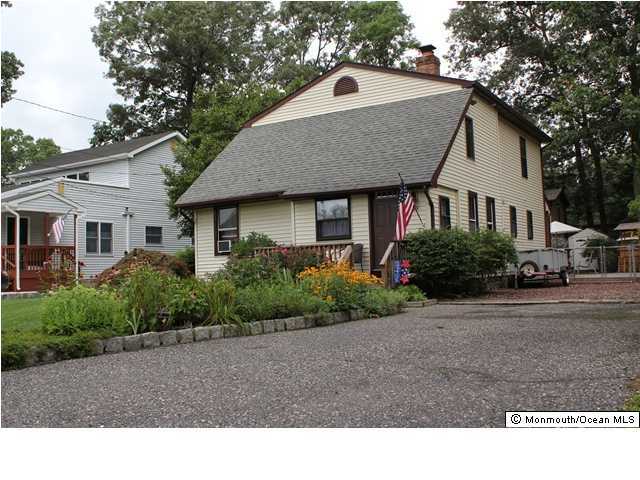 223 Riverside Drive Bayville, NJ 08721 - Photo 1 of 3 Primary Photo
