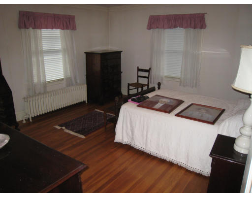 65 Mooreland Road Melrose, MA 02176 - Photo 10 of 18 Gallery Image 10