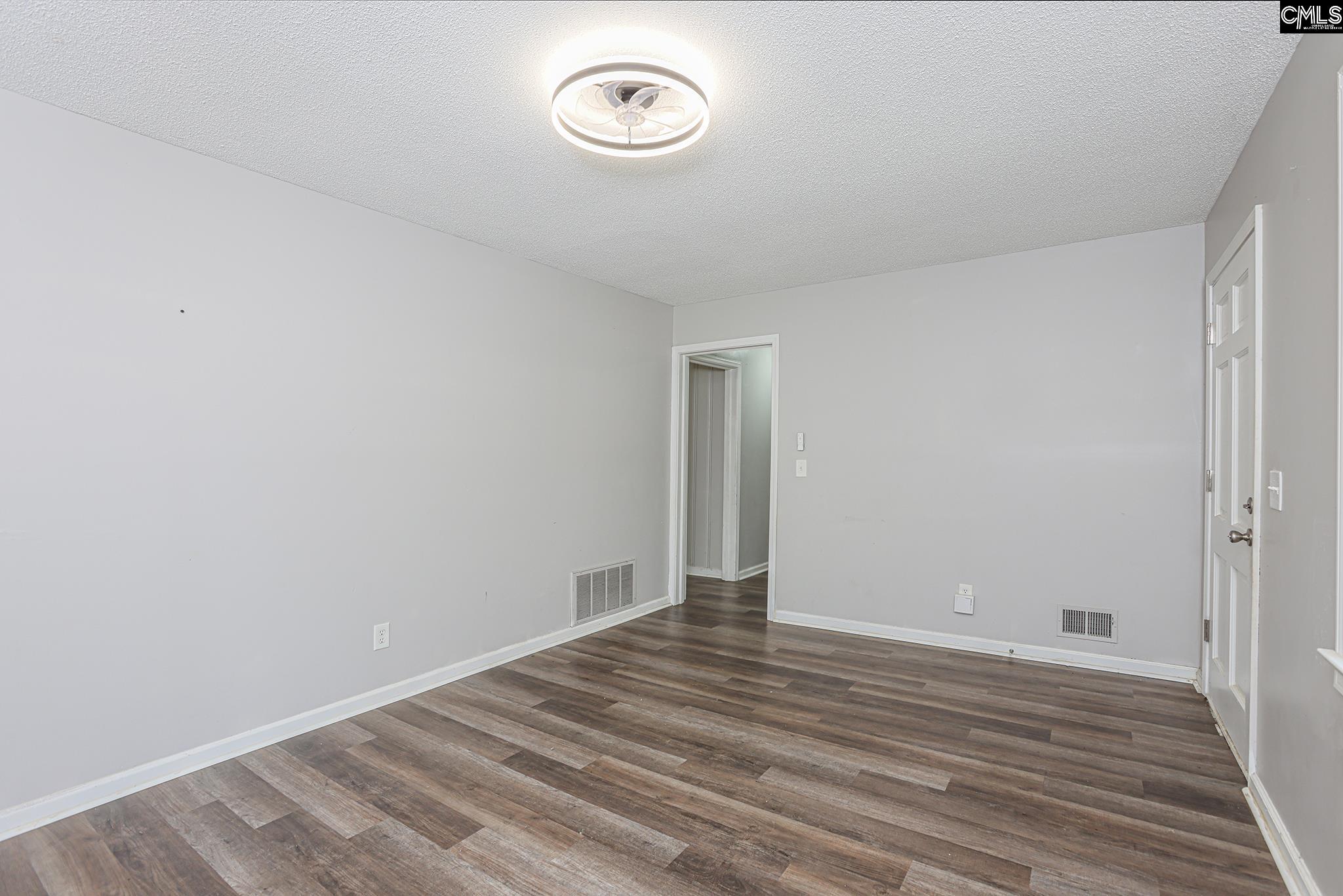276 Oberlin Road Columbia, SC 29212 - Photo 4 of 34