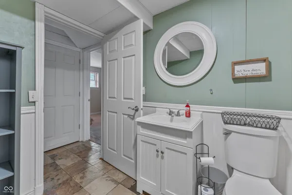 $599,900 | 17975 East County Road 365 North, Hope, IN 47246