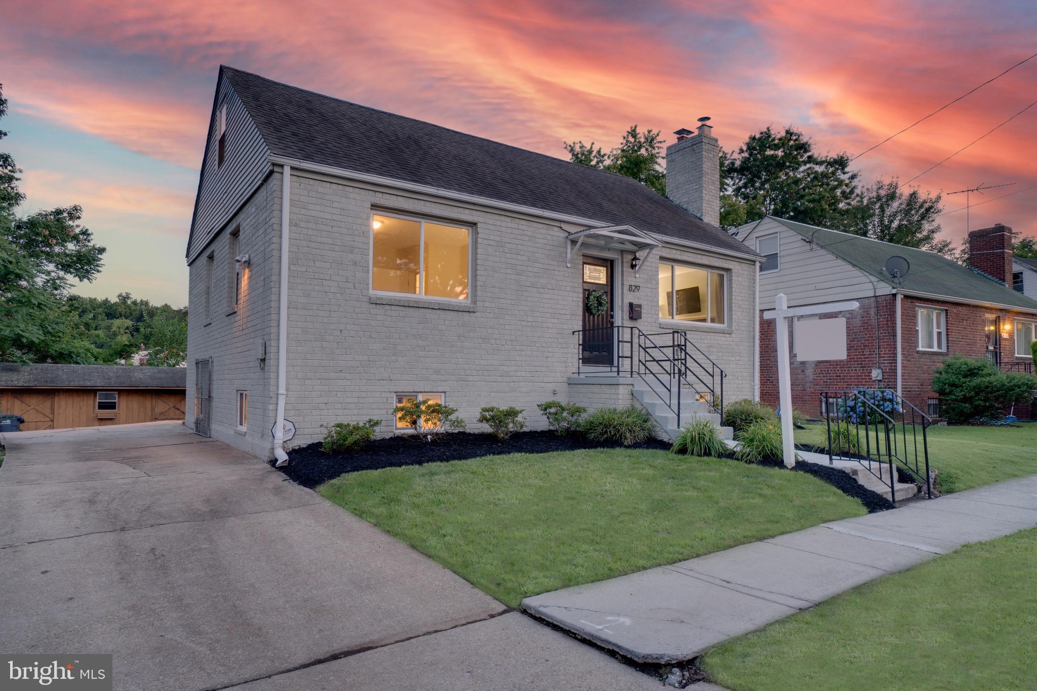 829 Hilltop Terrace Southeast Washington, DC 20019 - Photo 3 of 37
