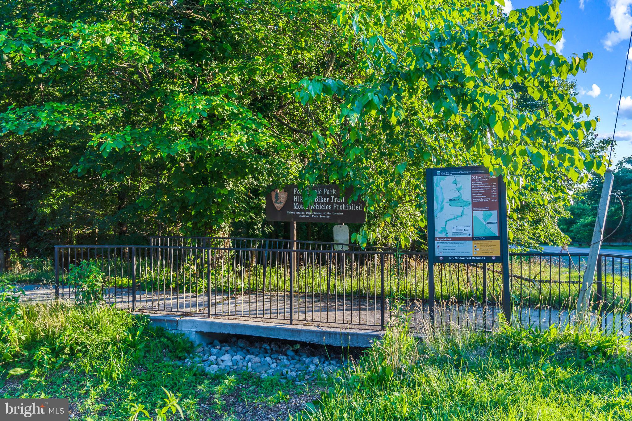829 Hilltop Terrace Southeast Washington, DC 20019 - Photo 35 of 37