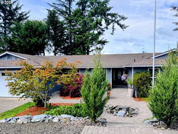 $575,000 | 1689 Applewood Drive, Coos Bay, OR 97420