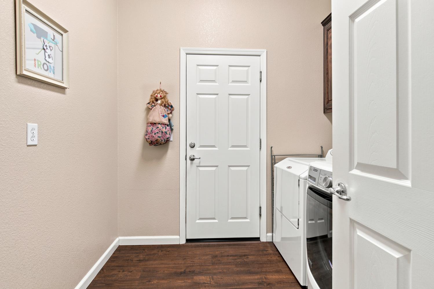 671 Cathedral Way Tracy, CA 95304 - Photo 21 of 38