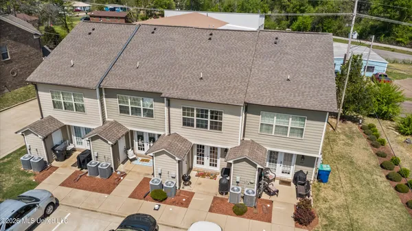 $249,900 | 101 East Valley Street, Hernando, MS 38632