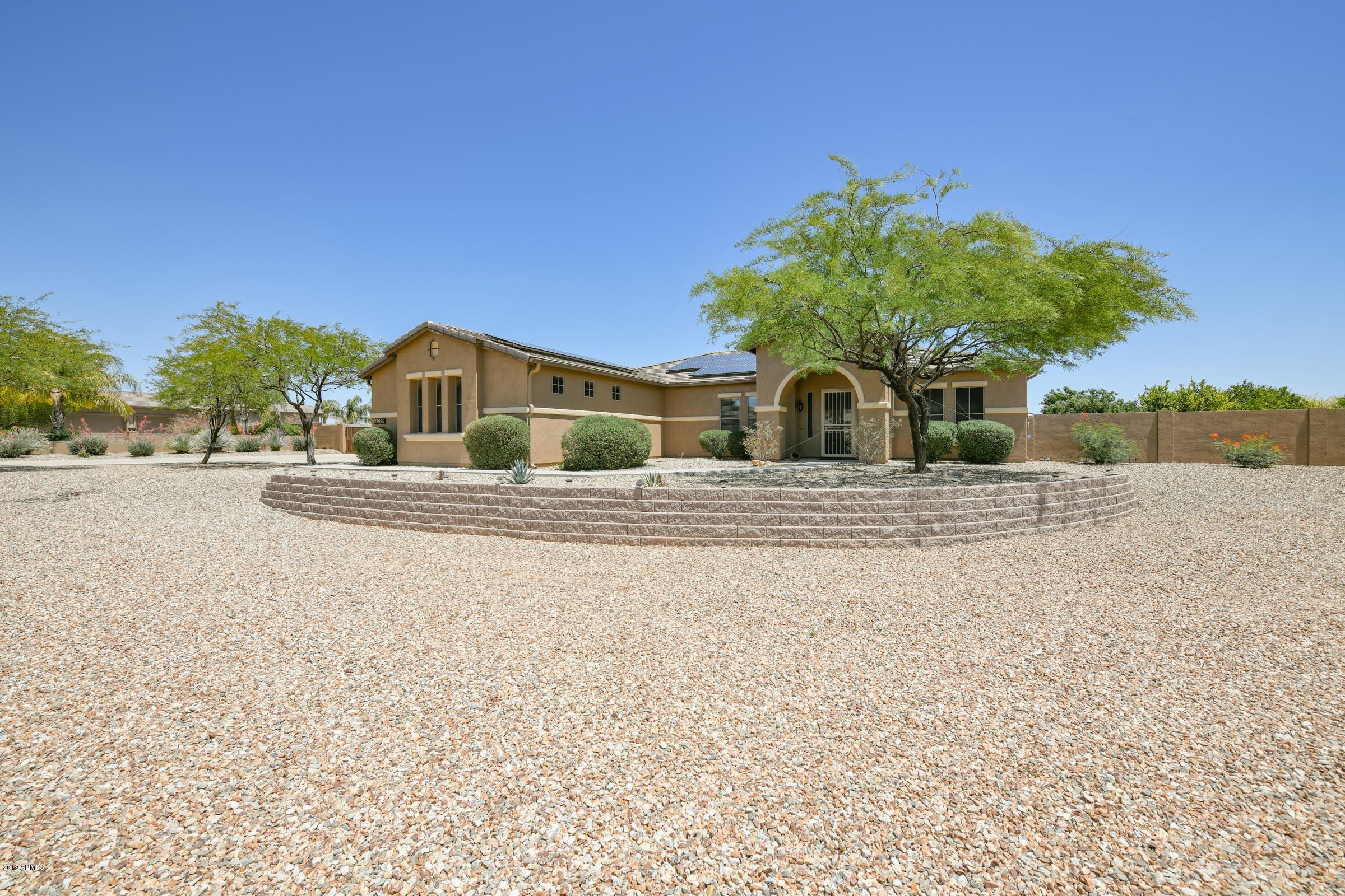 22936 West Sierra Ridge Way Wittmann, AZ 85361 - Photo 3 of 72 _BH28991