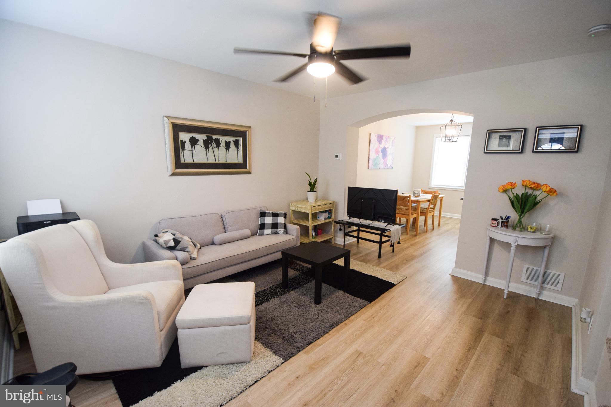 1629 Searles Road Dundalk, MD 21222 - Photo 4 of 31 Living Room