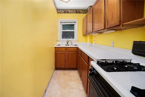 $489,900 | 147 Tweed Street, Pawtucket, RI 02861