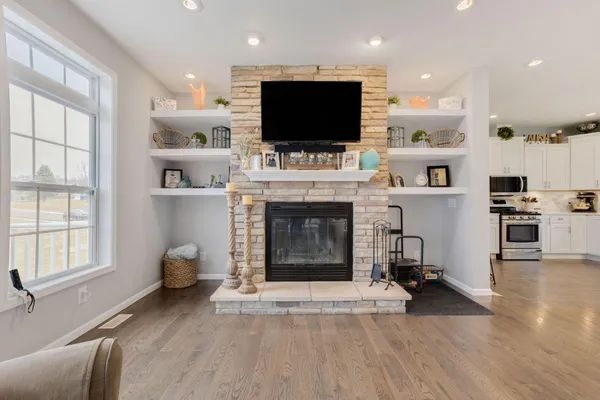 $799,000 | 7395 East Hudson Pointe Road, New Carlisle, IN 46552