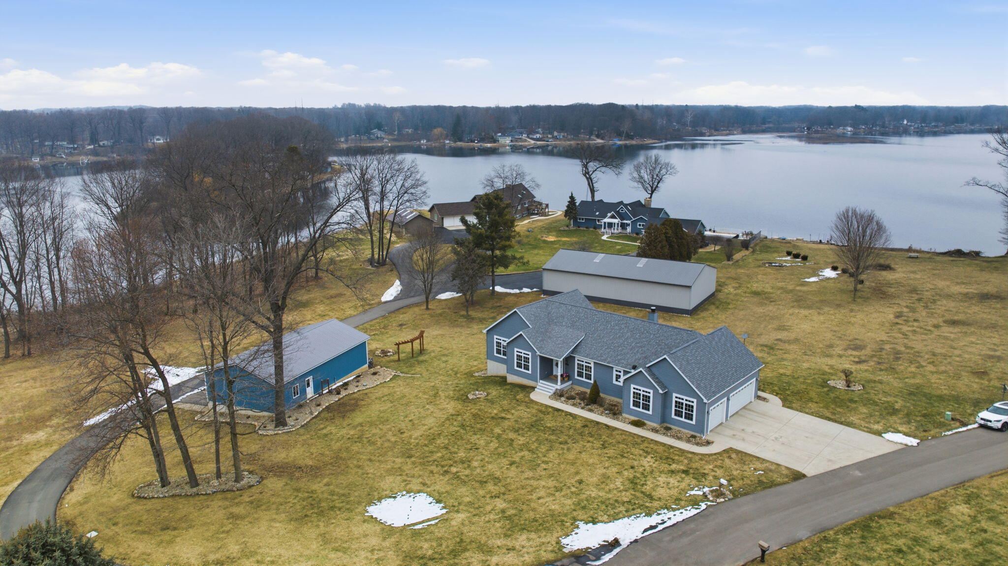 7395 East Hudson Pointe Road New Carlisle, IN 46552 - Photo 2 of 41 2048x1151