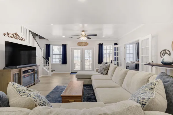 $799,000 | 7395 East Hudson Pointe Road, New Carlisle, IN 46552