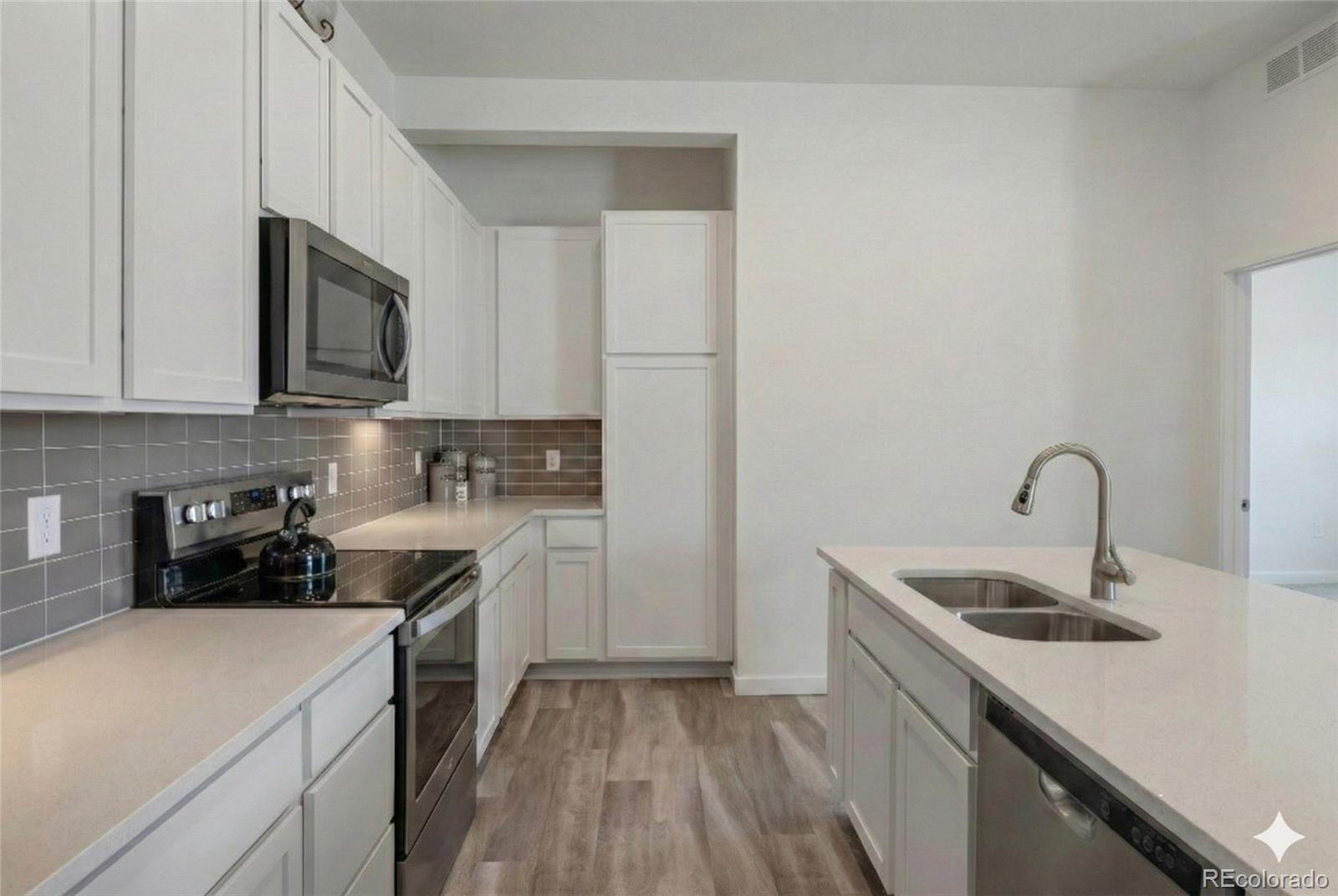 9287 Twenty Mile Road, Unit 401 Parker, CO 80134 - Photo 12 of 47