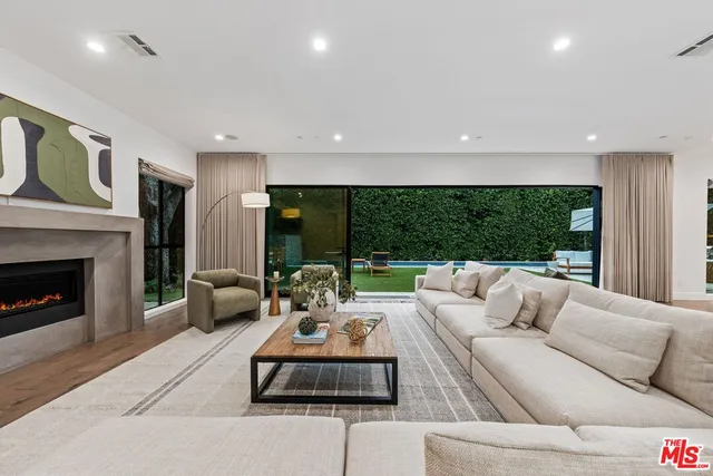 $4,495,000 | 3214 Stoner Avenue, Los Angeles, CA 90066