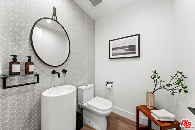 $4,495,000 | 3214 Stoner Avenue, Los Angeles, CA 90066