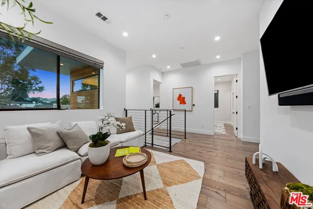 $4,495,000 | 3214 Stoner Avenue, Los Angeles, CA 90066