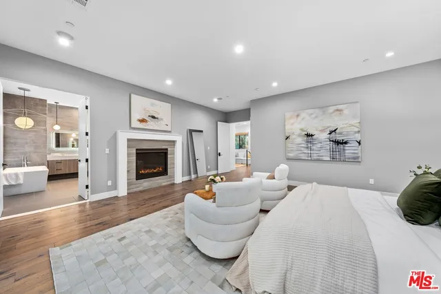$4,495,000 | 3214 Stoner Avenue, Los Angeles, CA 90066