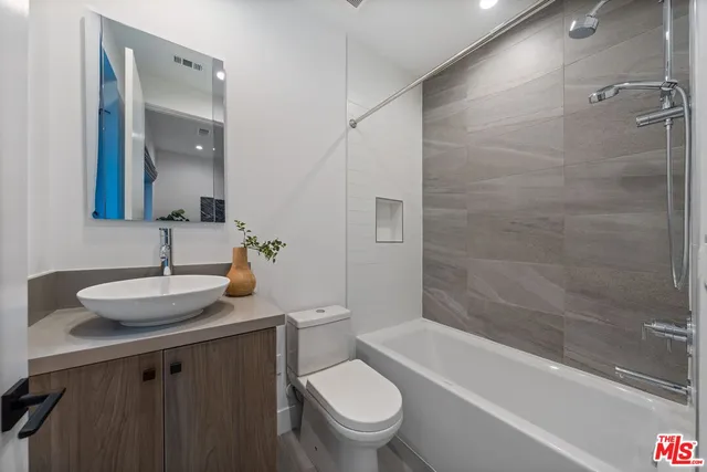 $4,495,000 | 3214 Stoner Avenue, Los Angeles, CA 90066