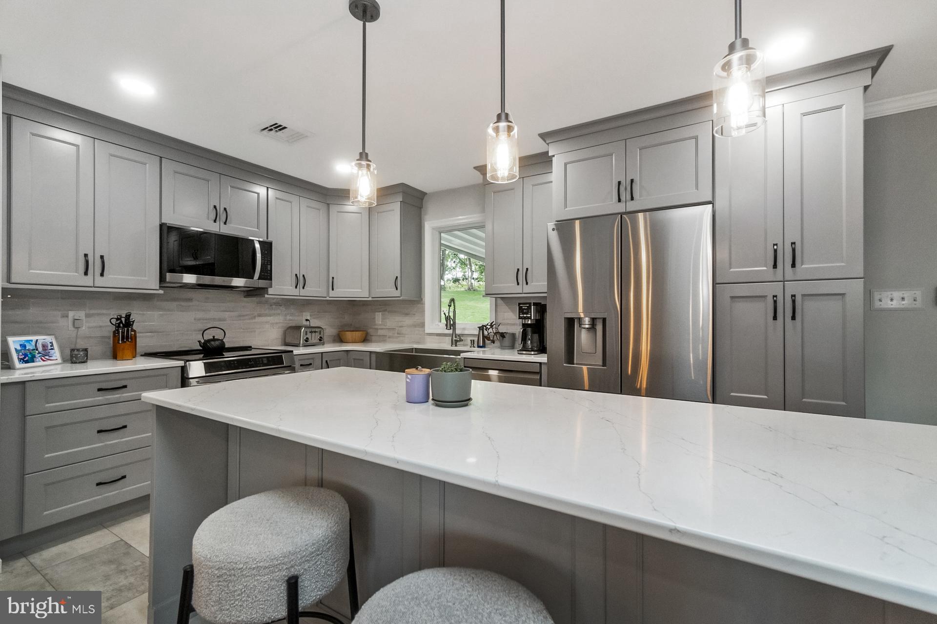 816 Spring City Road Phoenixville, PA 19460 - Photo 13 of 59 Kitchen