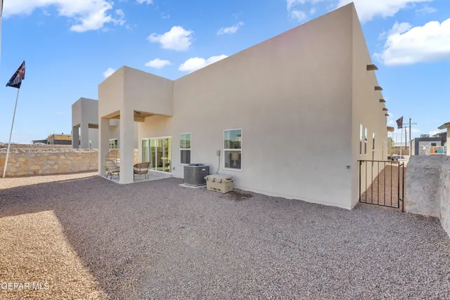 $354,950 | 6035 Summer Ridge, Santa Teresa, NM 88008