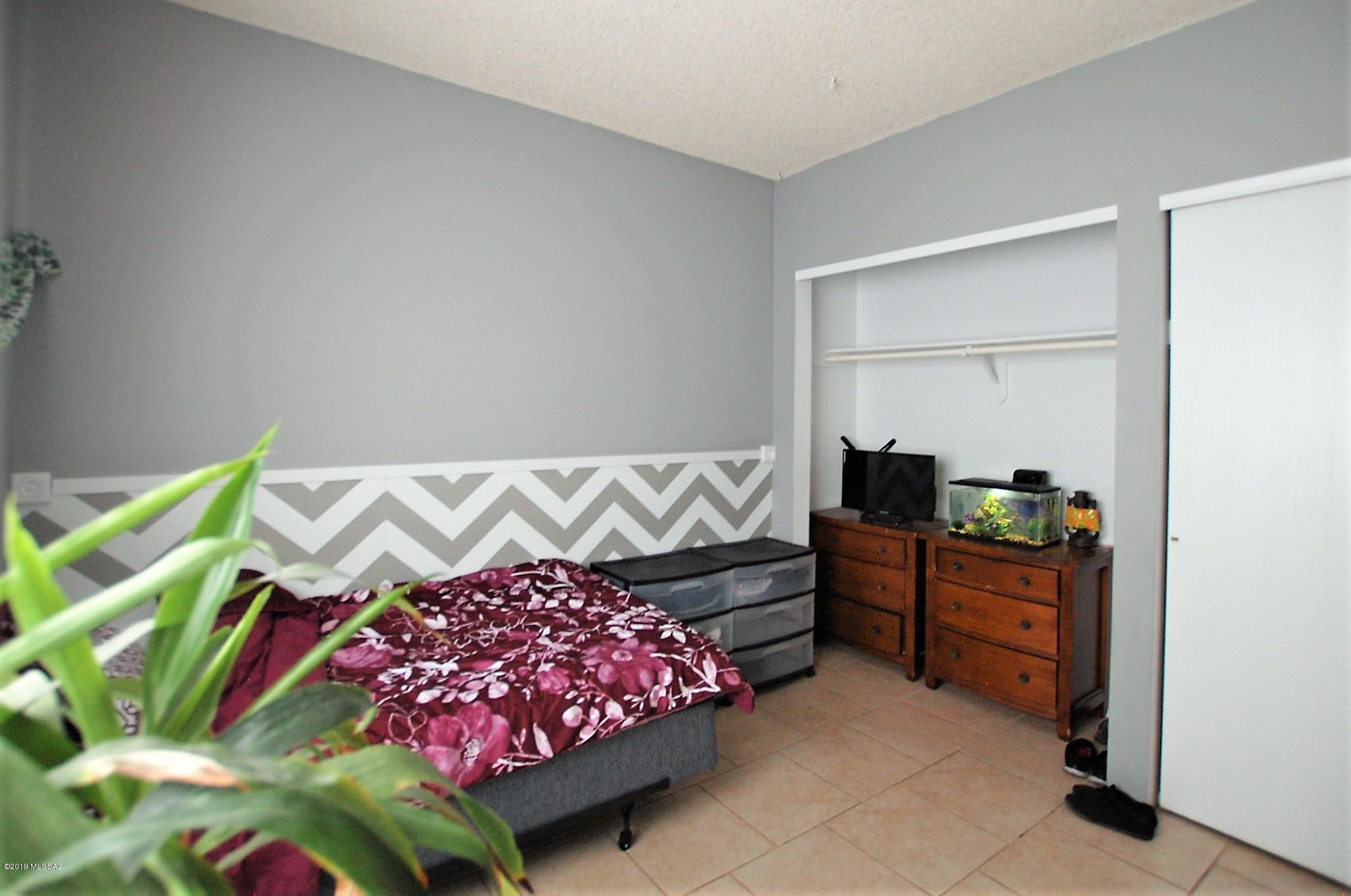 924 South Pantano Road Tucson, AZ 85710 - Photo 17 of 25 Gallery Image 17