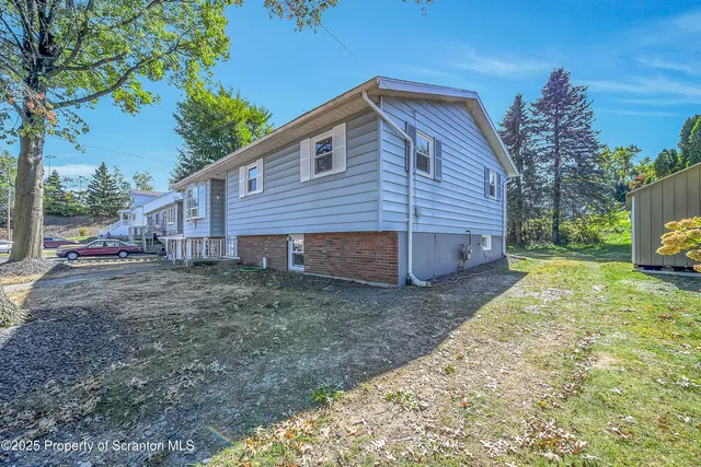 $329,900 | 604 Marjorie Drive, Dunmore, PA 18512