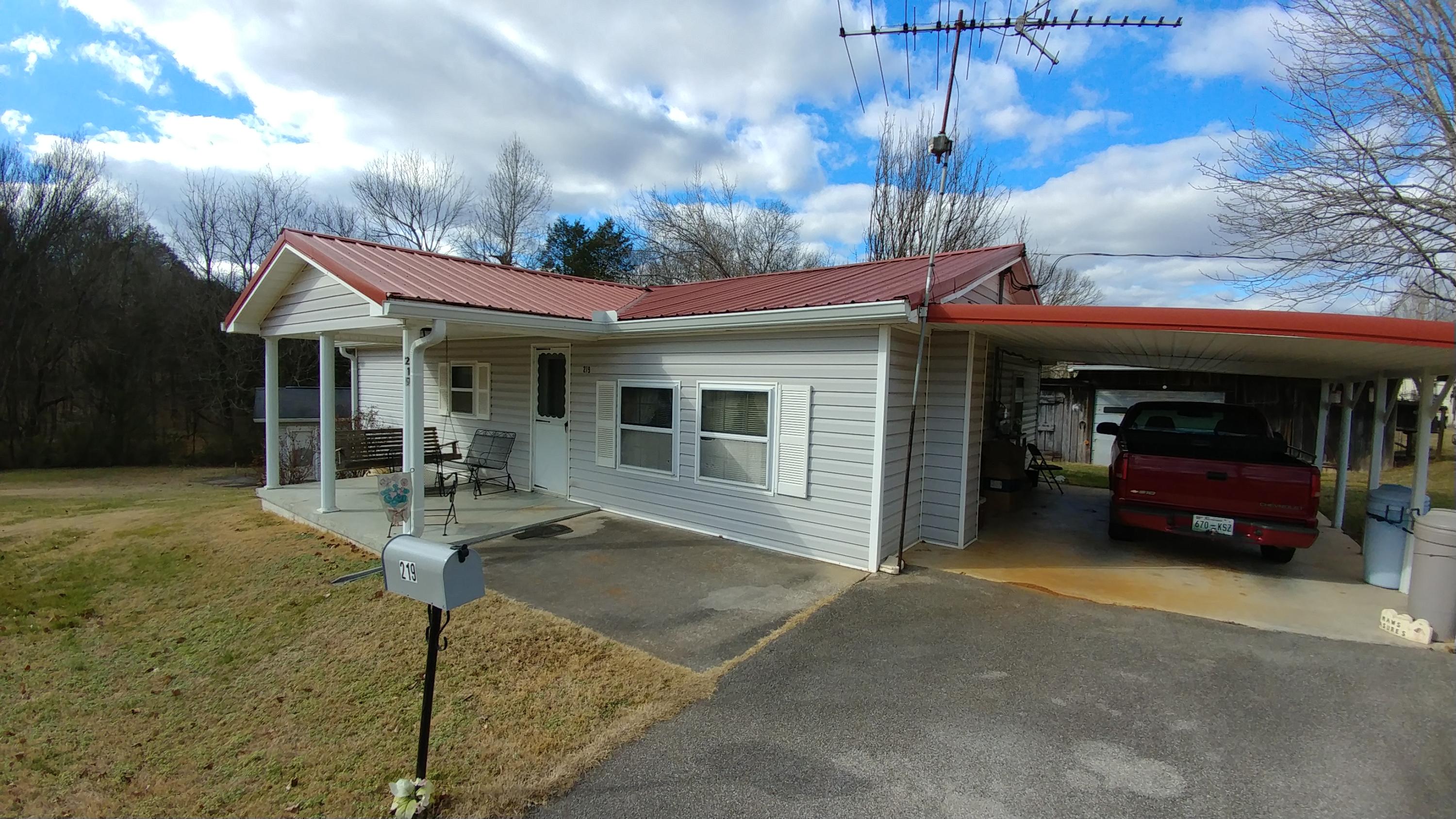 219 Coleman Road Madisonville, TN 37354 - Photo 2 of 30 0123181415a