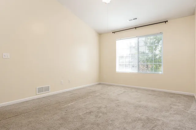 $160,000 | 6538 Commonwealth Drive, Loves Park, IL 61111