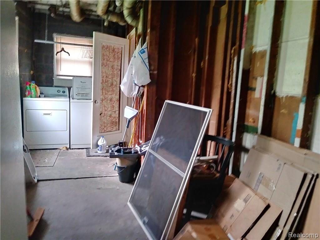 8521 Harding Street Center Line, MI 48015 - Photo 5 of 12 Utility Room.jpg