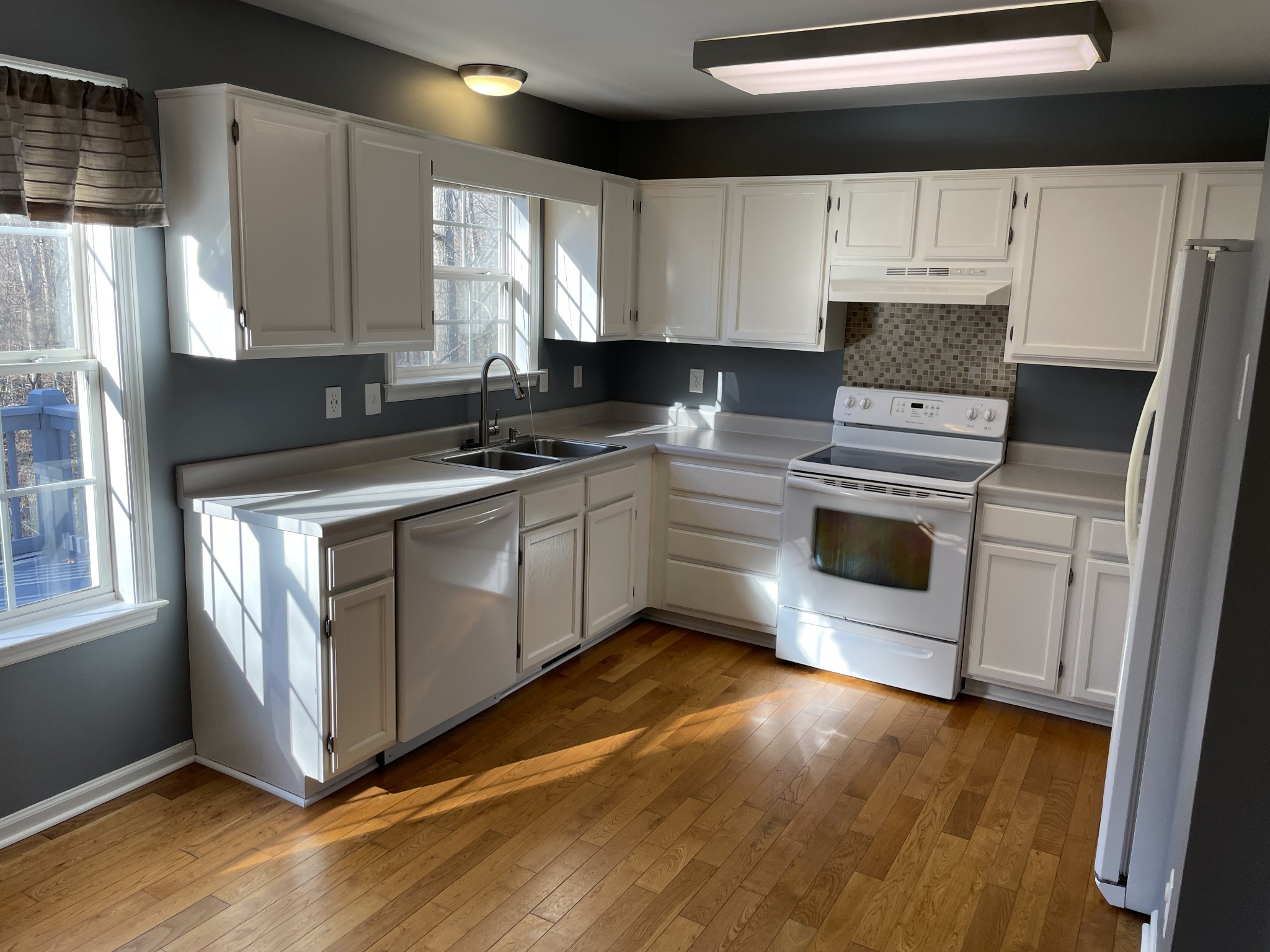 129 Robinson Road Dickson, TN 37055 - Photo 13 of 27 Gallery Image 13