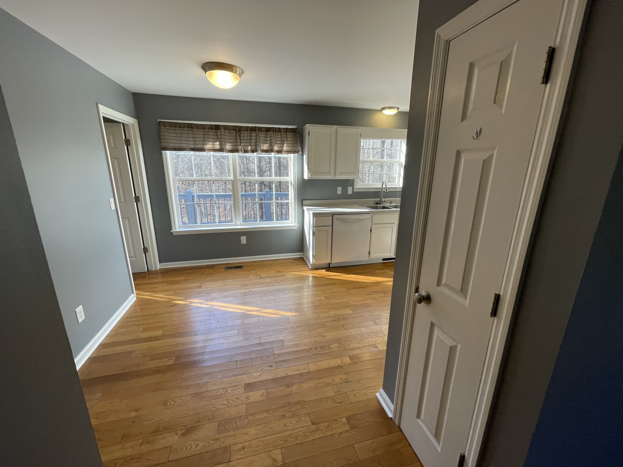 129 Robinson Road Dickson, TN 37055 - Photo 9 of 27 Gallery Image 9