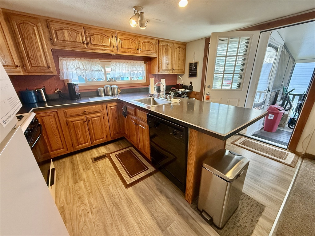 268 Palmer Road, Unit 7 Monson, MA 01057 - Photo 10 of 26 Gallery Image 10