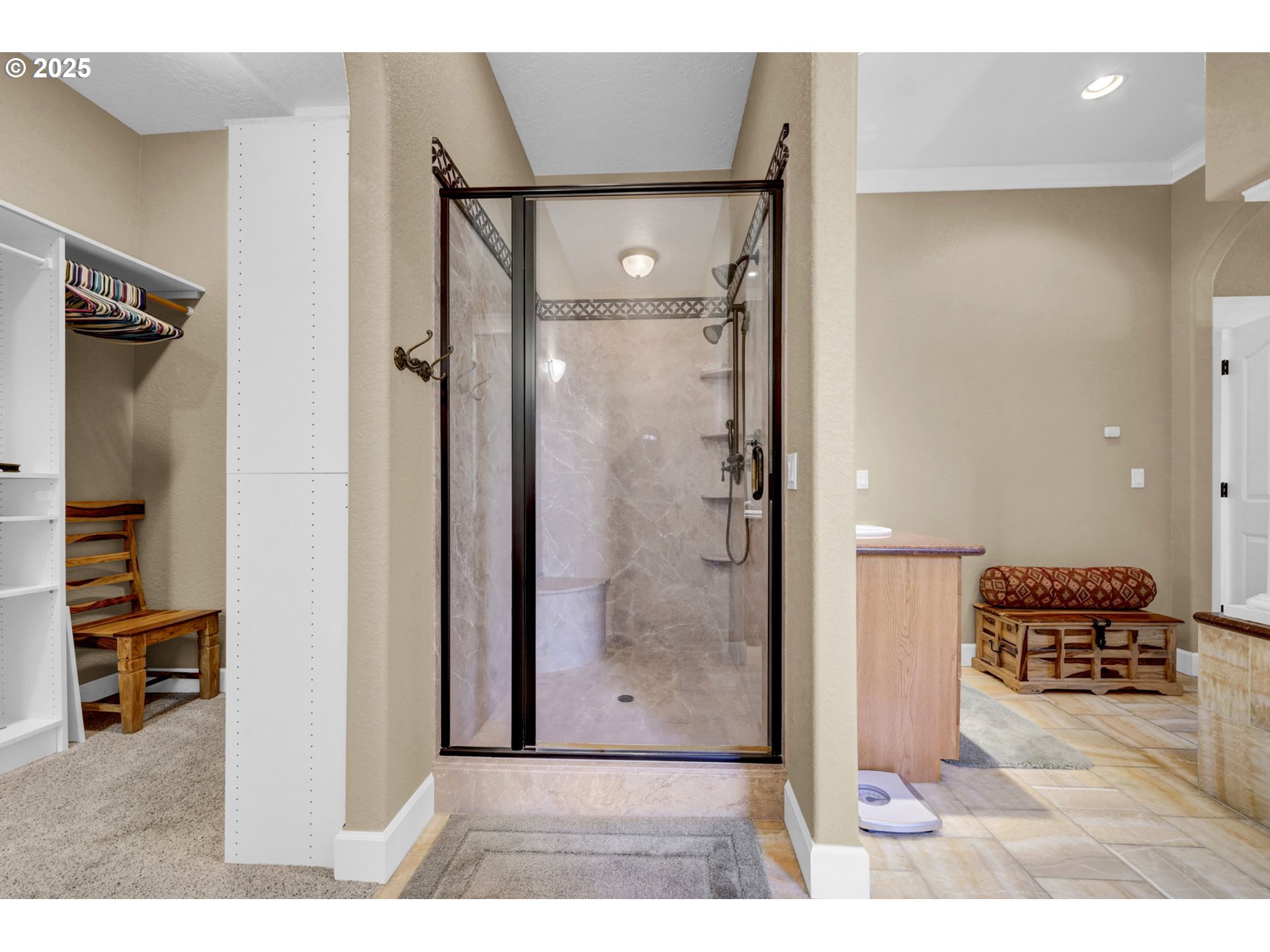 2375 Lasater Boulevard Eugene, OR 97405 - Photo 23 of 46 a view of a bathroom from the hallway