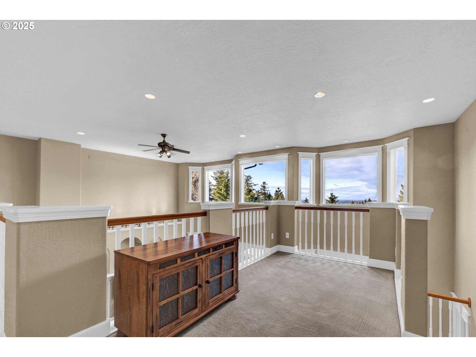 2375 Lasater Boulevard Eugene, OR 97405 - Photo 30 of 46 a living room with a baby crib furniture and a window