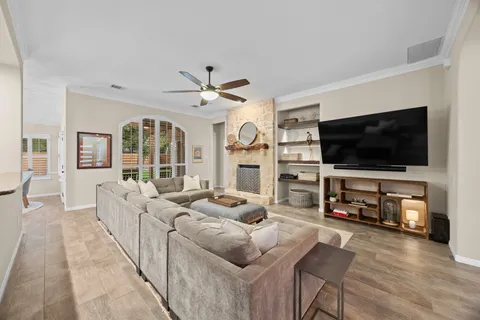 $975,000 | 6405 Nusser Lane, Austin, TX 78739