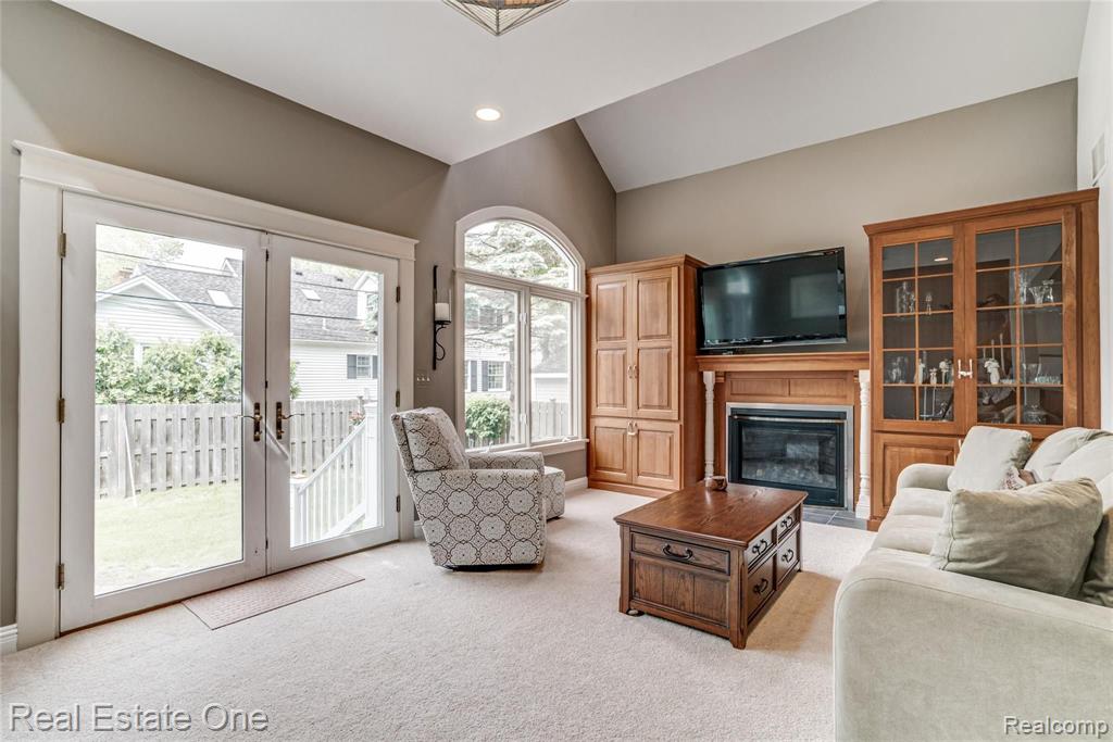 608 7th Street Rochester, MI 48307 - Photo 23 of 50