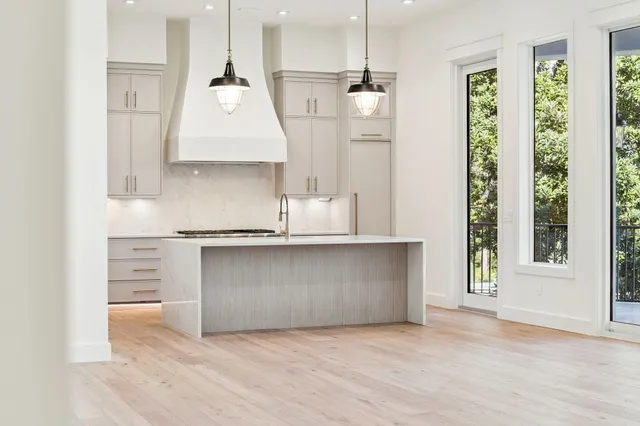 $3,850,000 | 672 North Walton Lakeshore Dr Inlet Beach, Inlet Beach, FL 32461