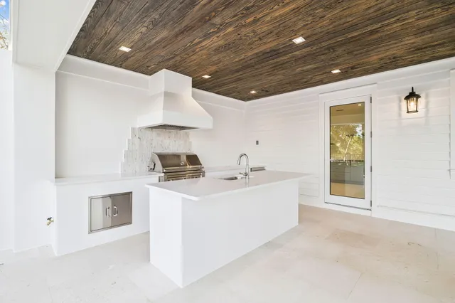 $3,850,000 | 672 North Walton Lakeshore Dr Inlet Beach, Inlet Beach, FL 32461