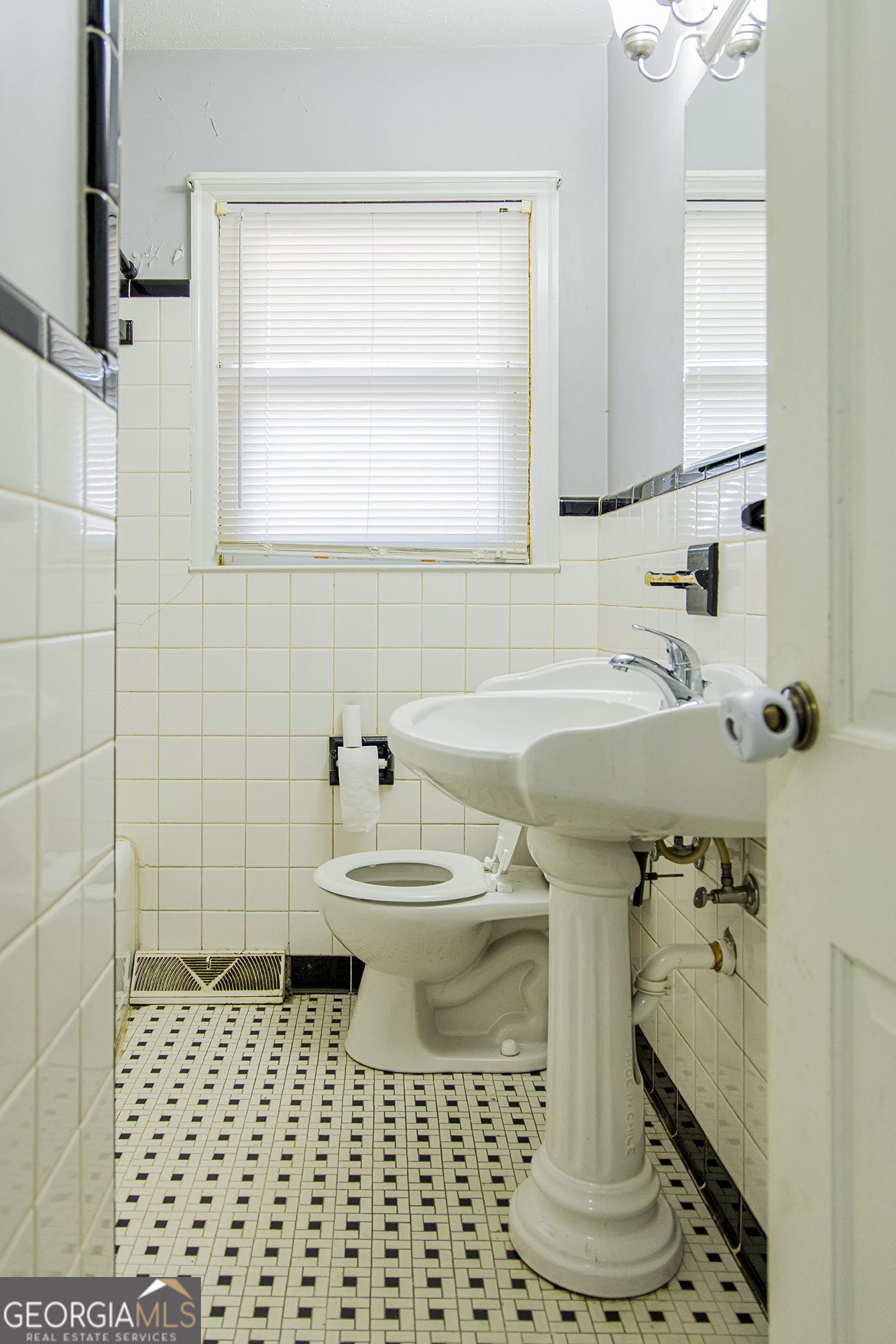 15 Wentworth Place Northwest Rome, GA 30165 - Photo 5 of 32