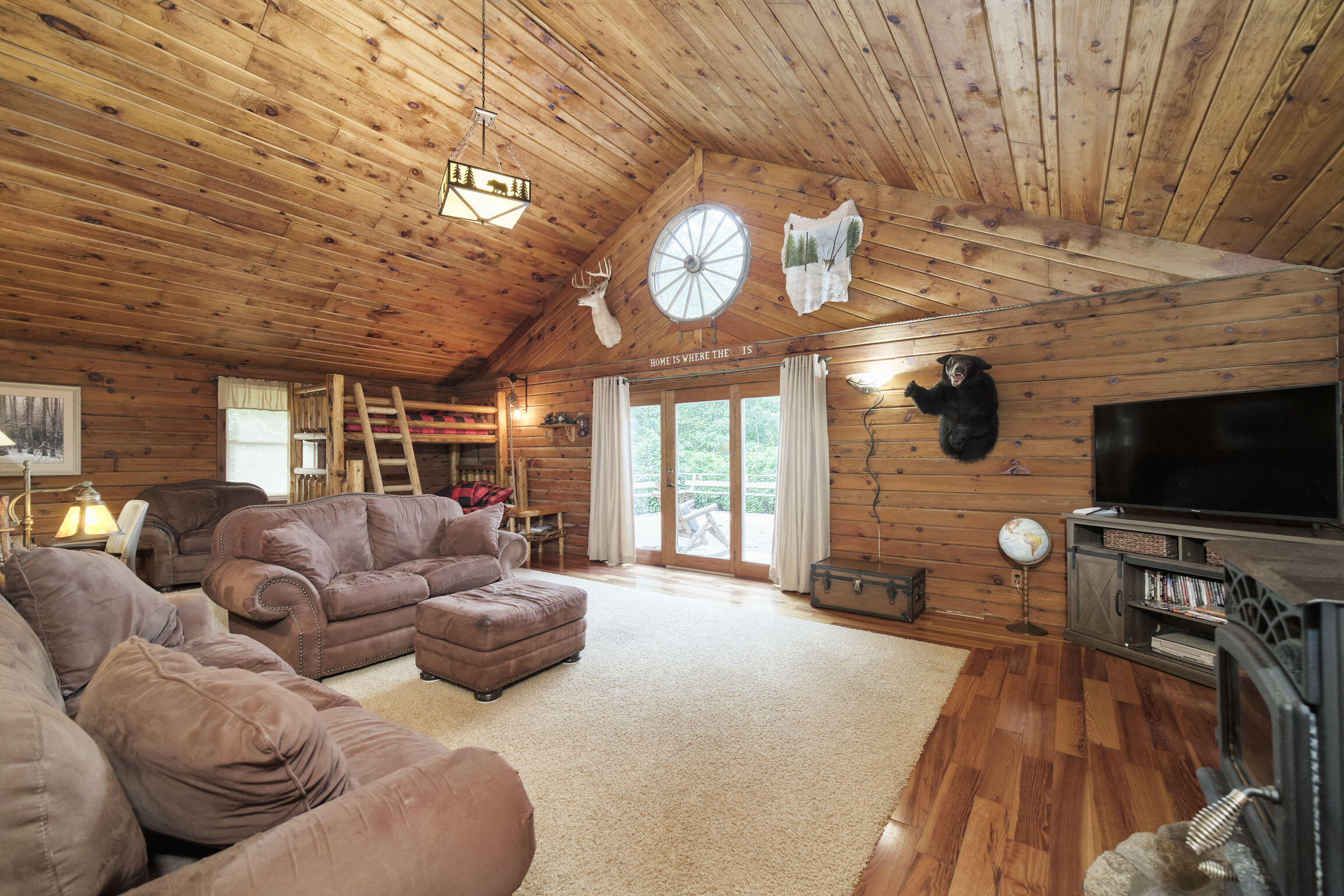 1384 Olson Road Manistee, MI 49660 - Photo 15 of 72 Living Room