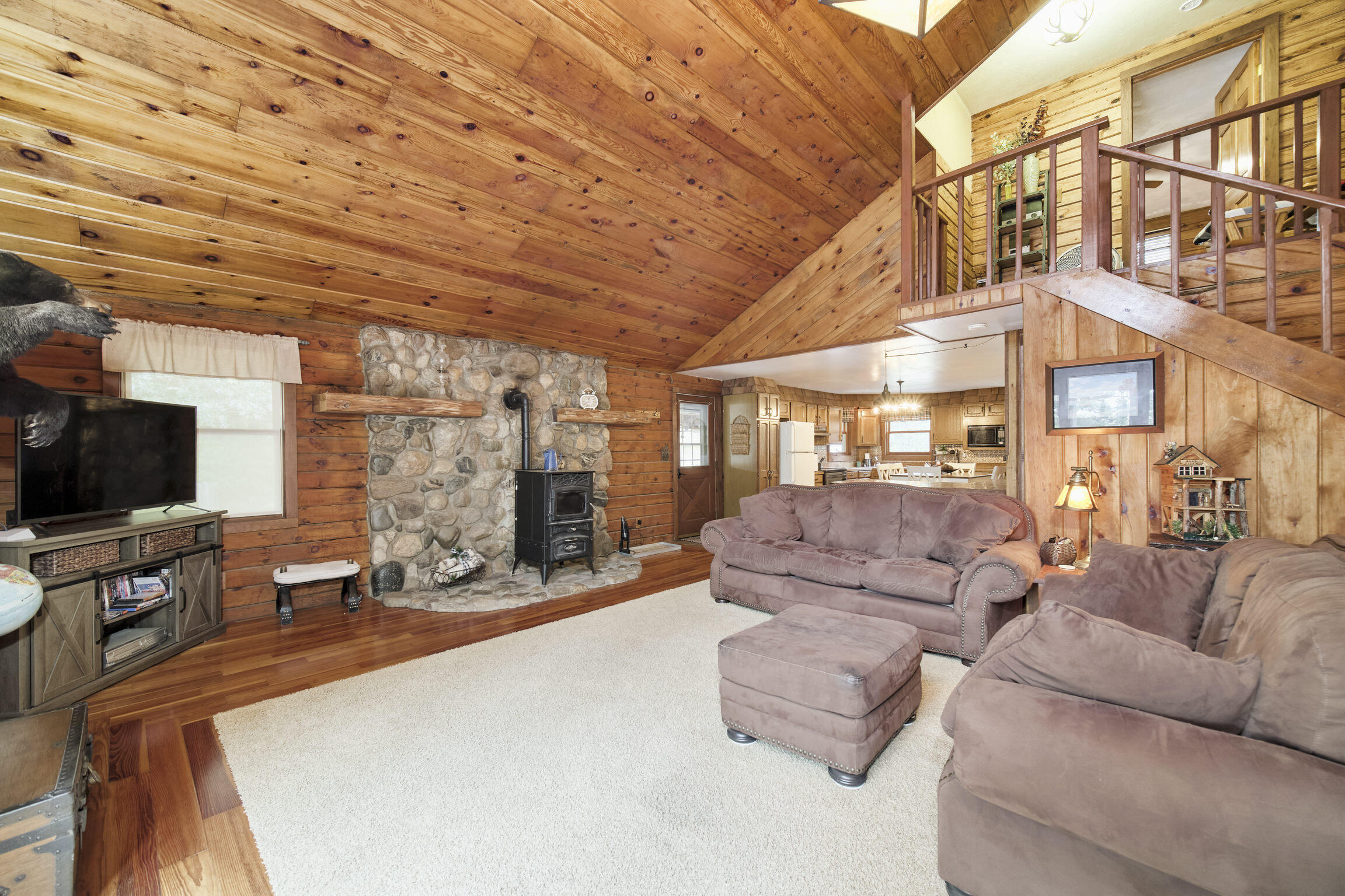1384 Olson Road Manistee, MI 49660 - Photo 18 of 72 Living Room