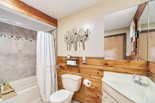 $449,900 | 1384 Olson Road, Manistee, MI 49660