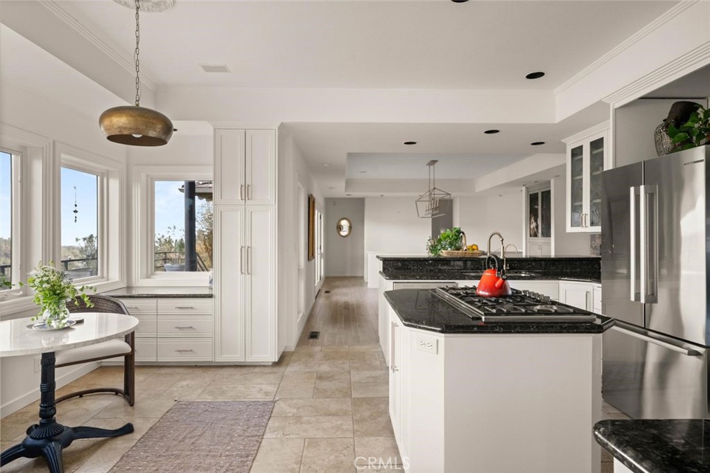 14950 Eagle Ridge Drive Forest Ranch, CA 95942 - Photo 20 of 47 Kitchen