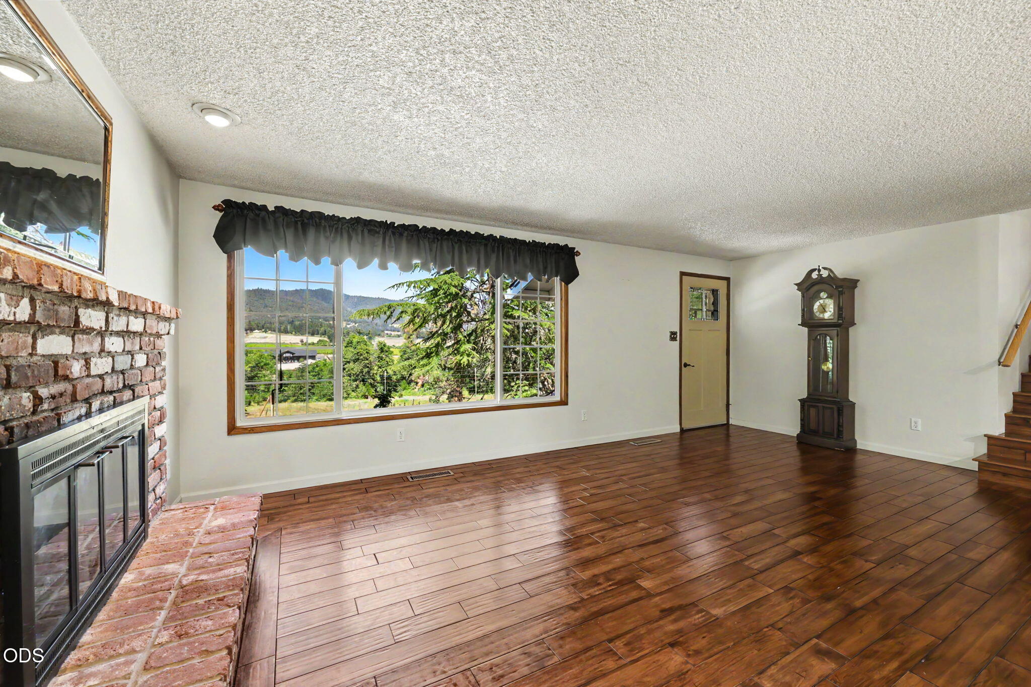 7355 Wagner Creek Road Talent, OR 97540 - Photo 7 of 73