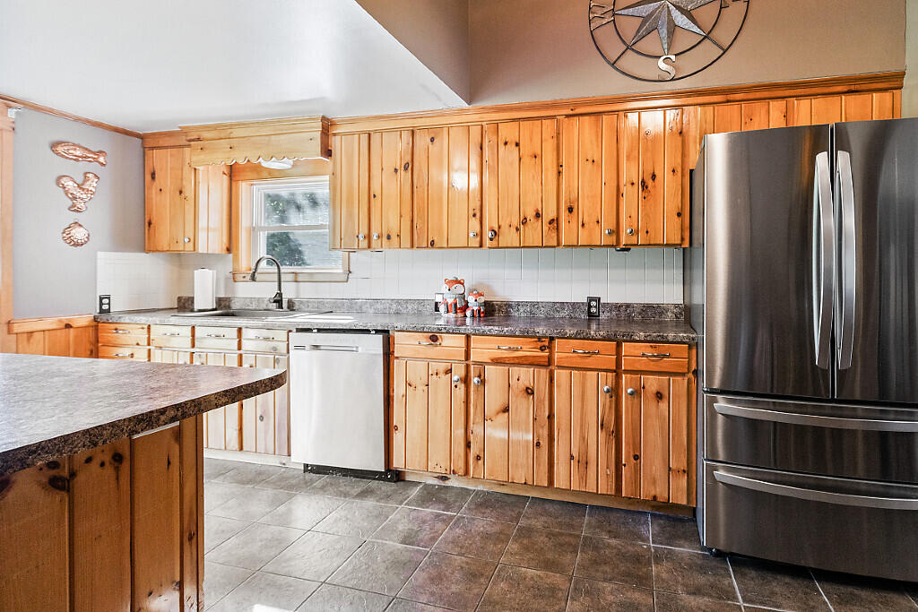 265 Phillips Corner Road Pittsfield, ME 04967 - Photo 23 of 46 23_BP5A4397_DxO_mls