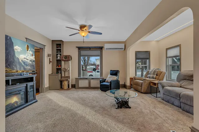 $210,000 | 326 2nd Avenue Southeast, Glenwood, MN 56334