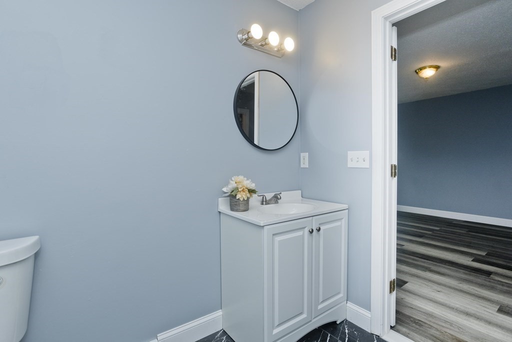 63 Quincy Street Springfield, MA 01109 - Photo 19 of 41 Gallery Image 19