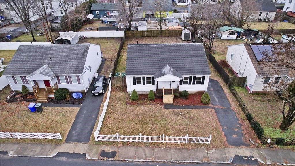 63 Quincy Street Springfield, MA 01109 - Photo 4 of 41 Gallery Image 4