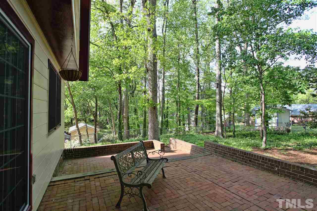 4304 Old Colony Road Raleigh, NC 27613 - Photo 22 of 25