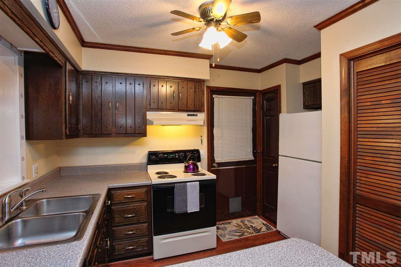 4304 Old Colony Road Raleigh, NC 27613 - Photo 5 of 25