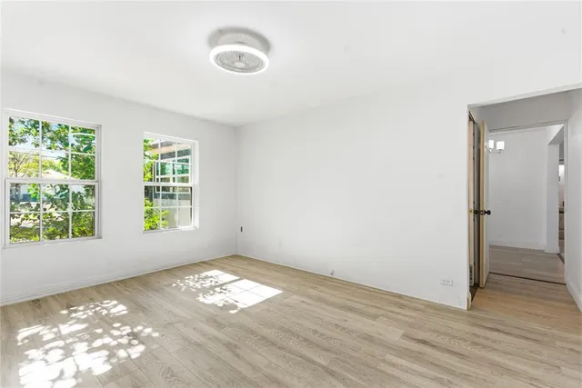 $275,000 | 3229 Meadow Oaks Drive, Haltom City, TX 76117